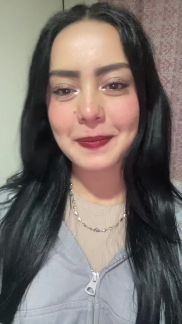@laura