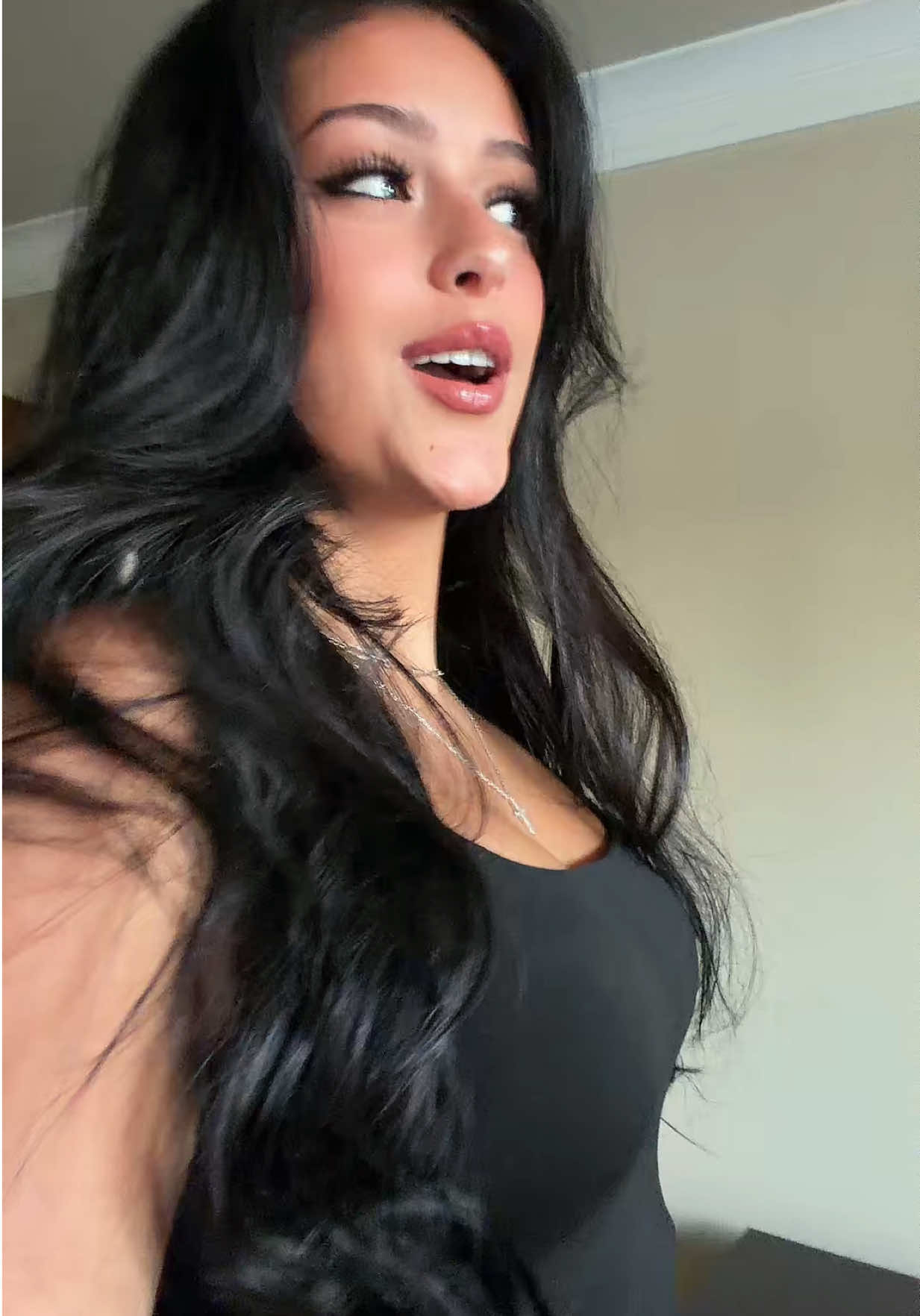 @𝐻𝒶𝓃𝓃𝒶𝒽