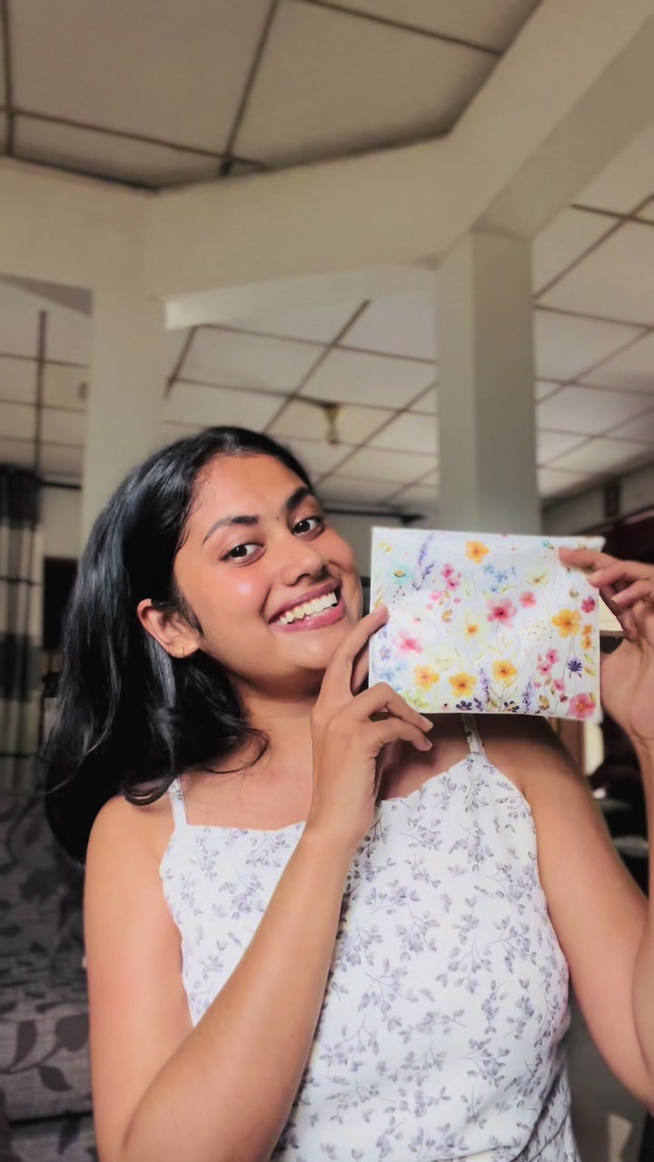 @MAYA 💫