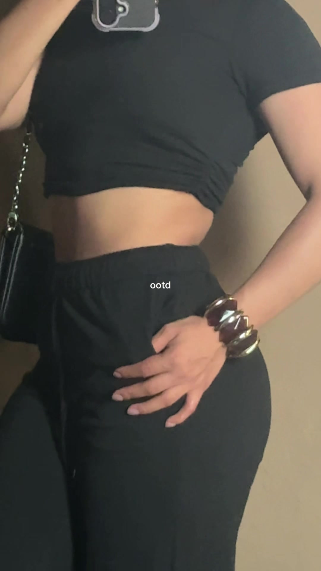 @adriniesta