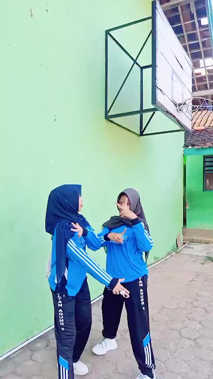 @pputriiiiiii