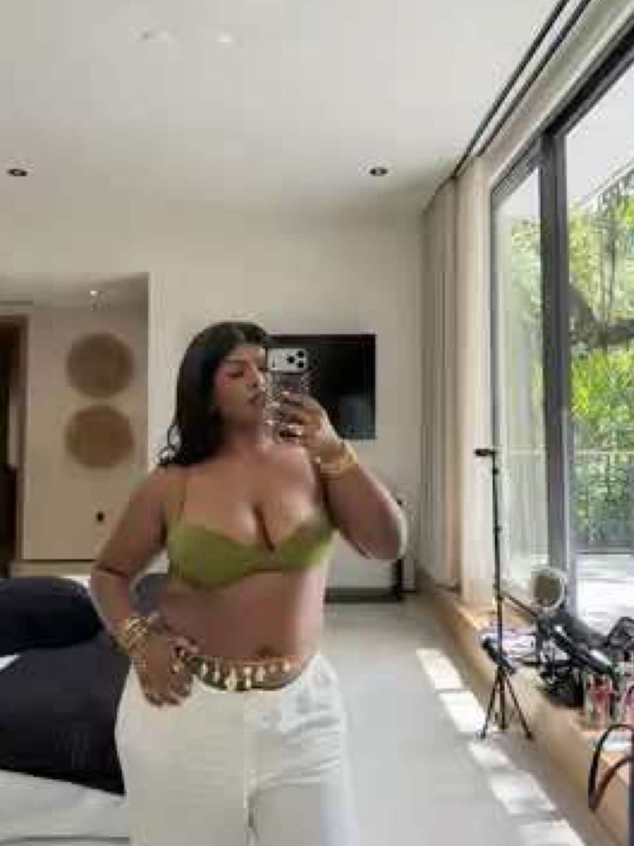 @Cynthia Victor