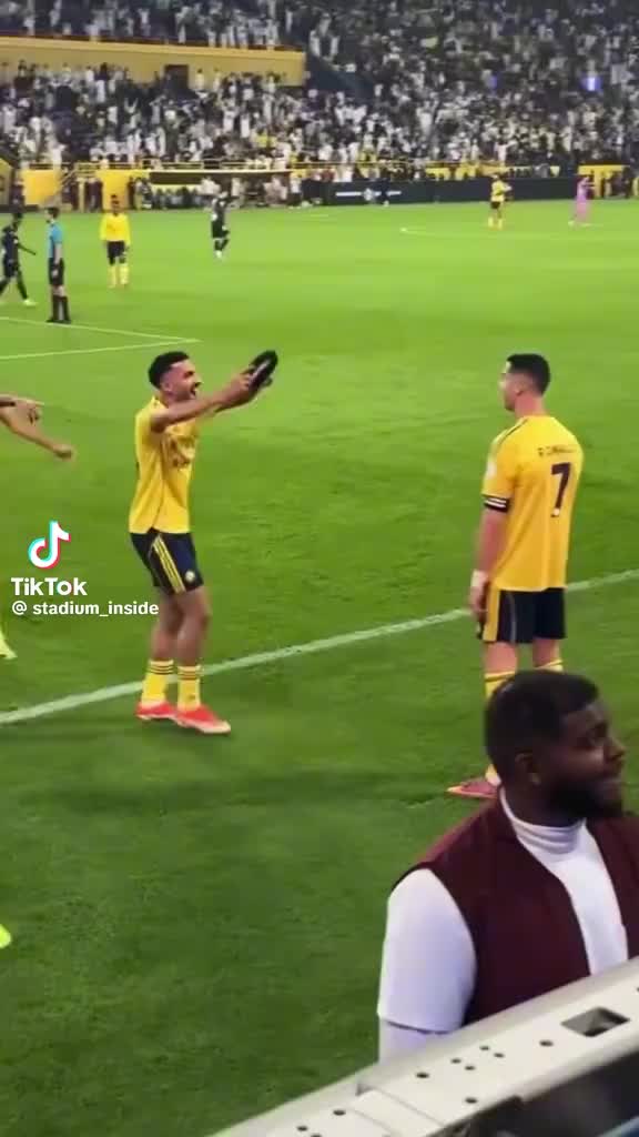 @RONALDO ☠️