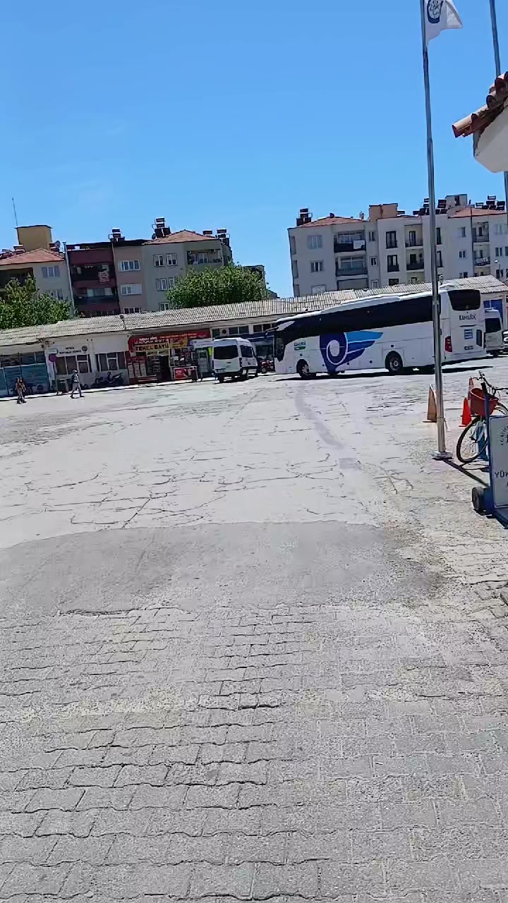 @emelııı