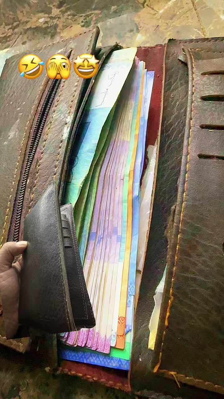 @अमृत गुरुङ🌎