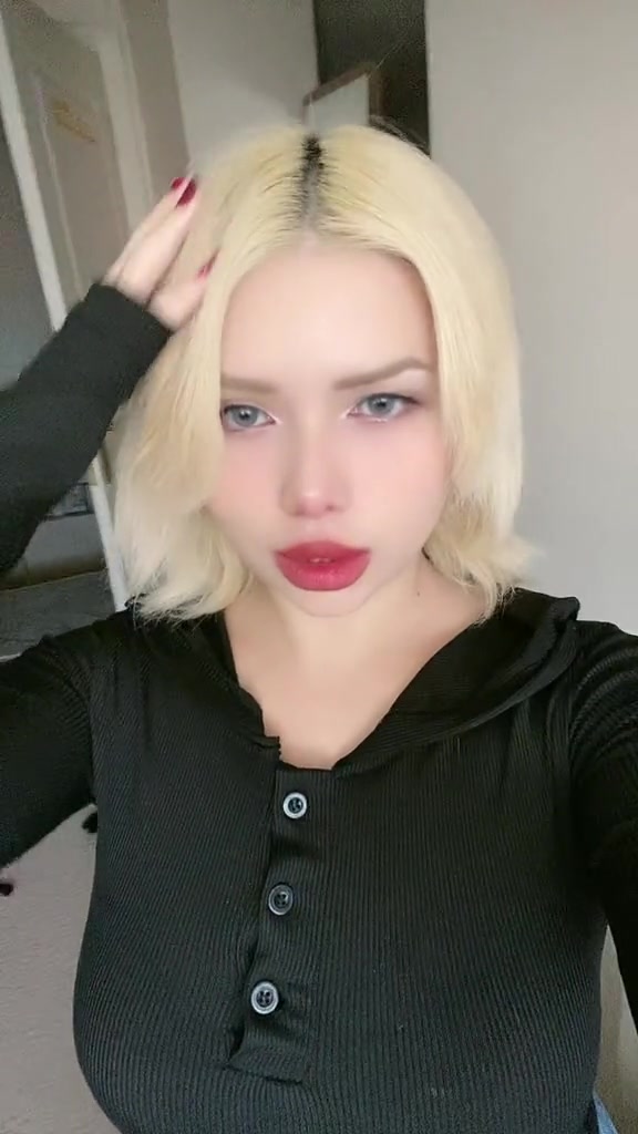 @cerensevmez
