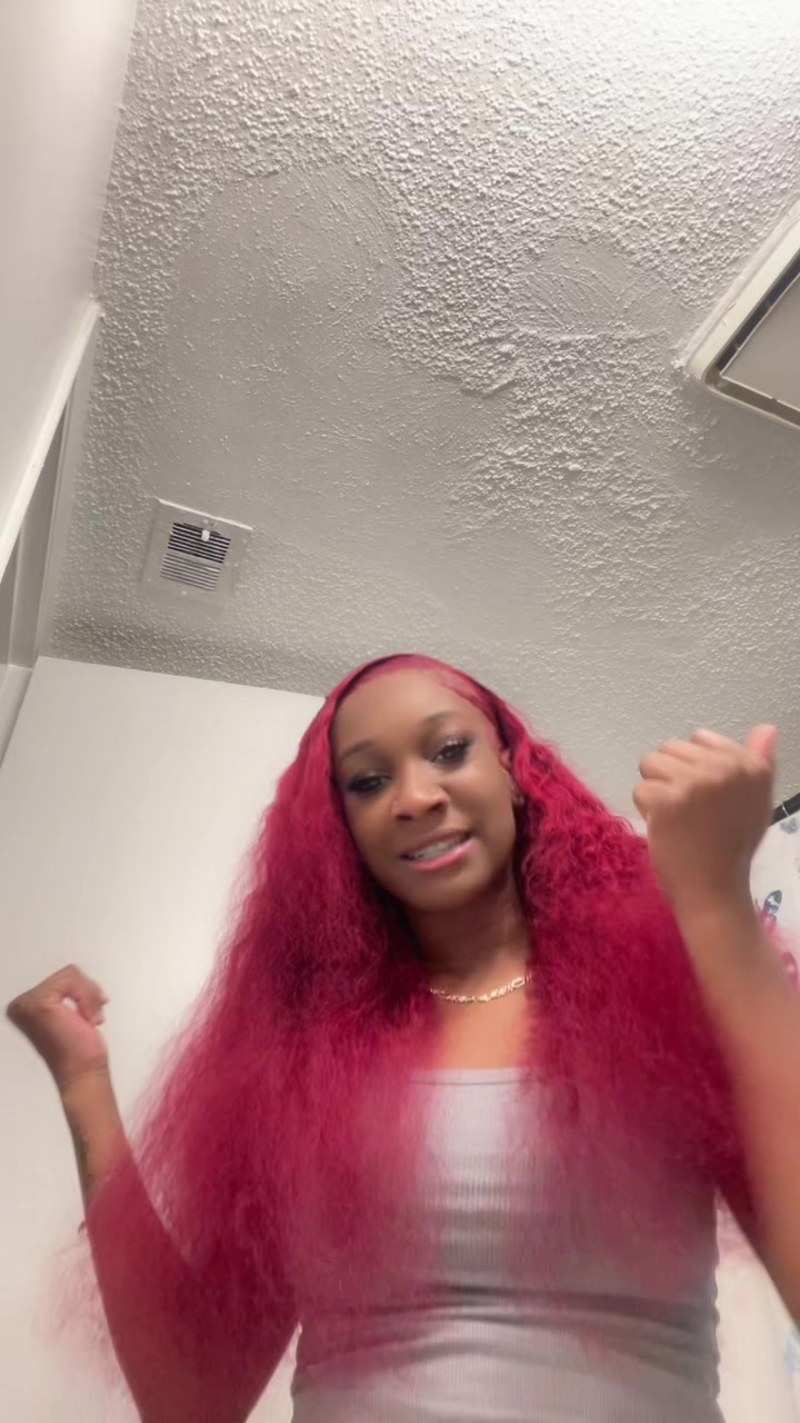 @madebytinyy.__