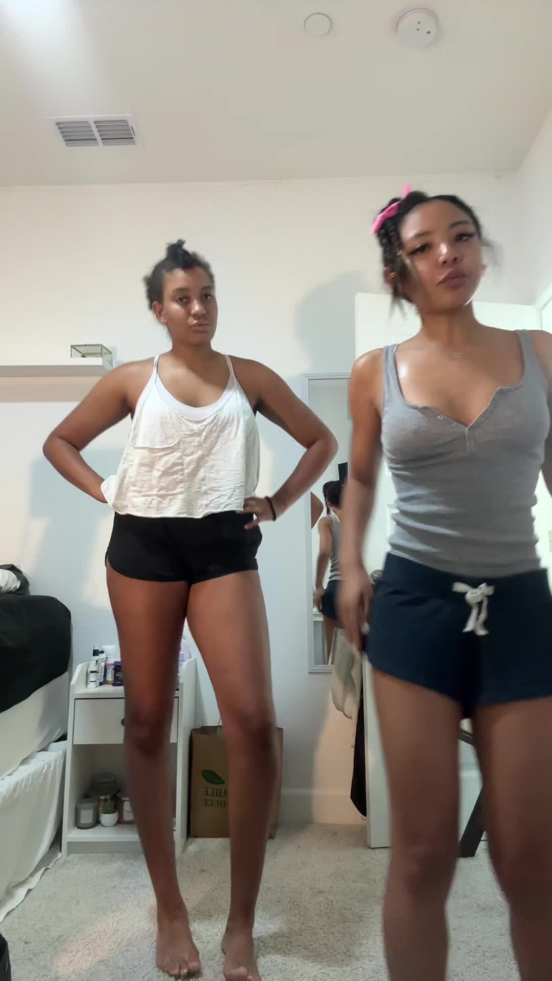 @rrkaiives