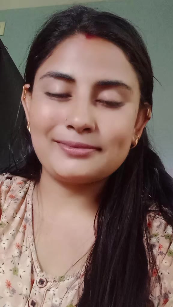 @Naina Kc915
