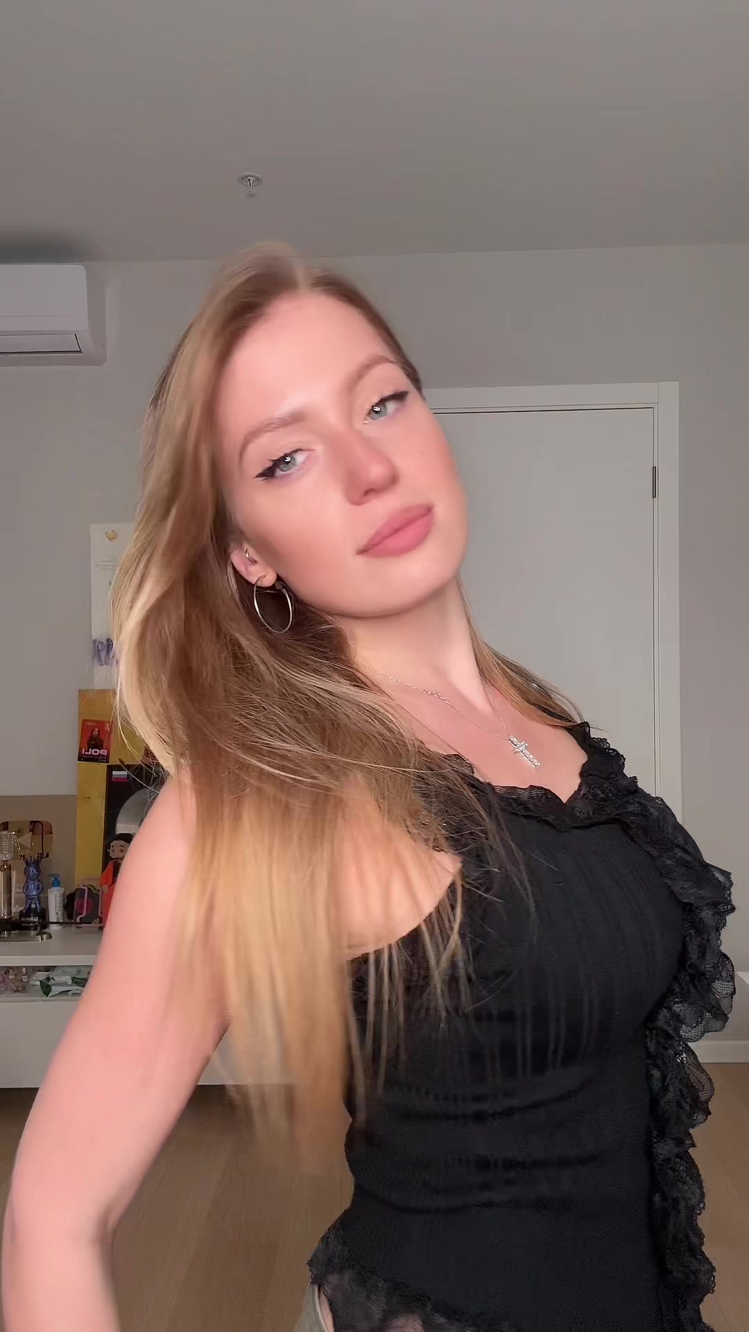 @POLI