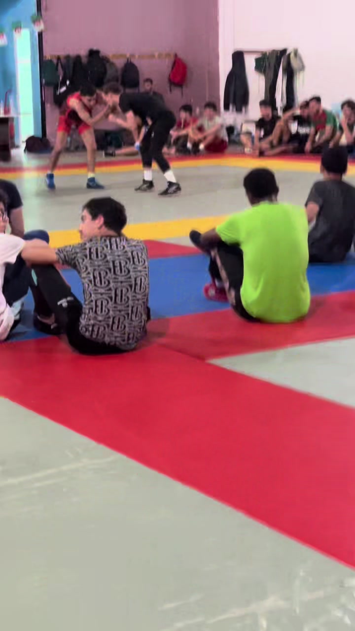 @𝓒'𝓮𝓼𝓽  𝑭𝒍𝒊𝒄𝒉𝒂 🤼
