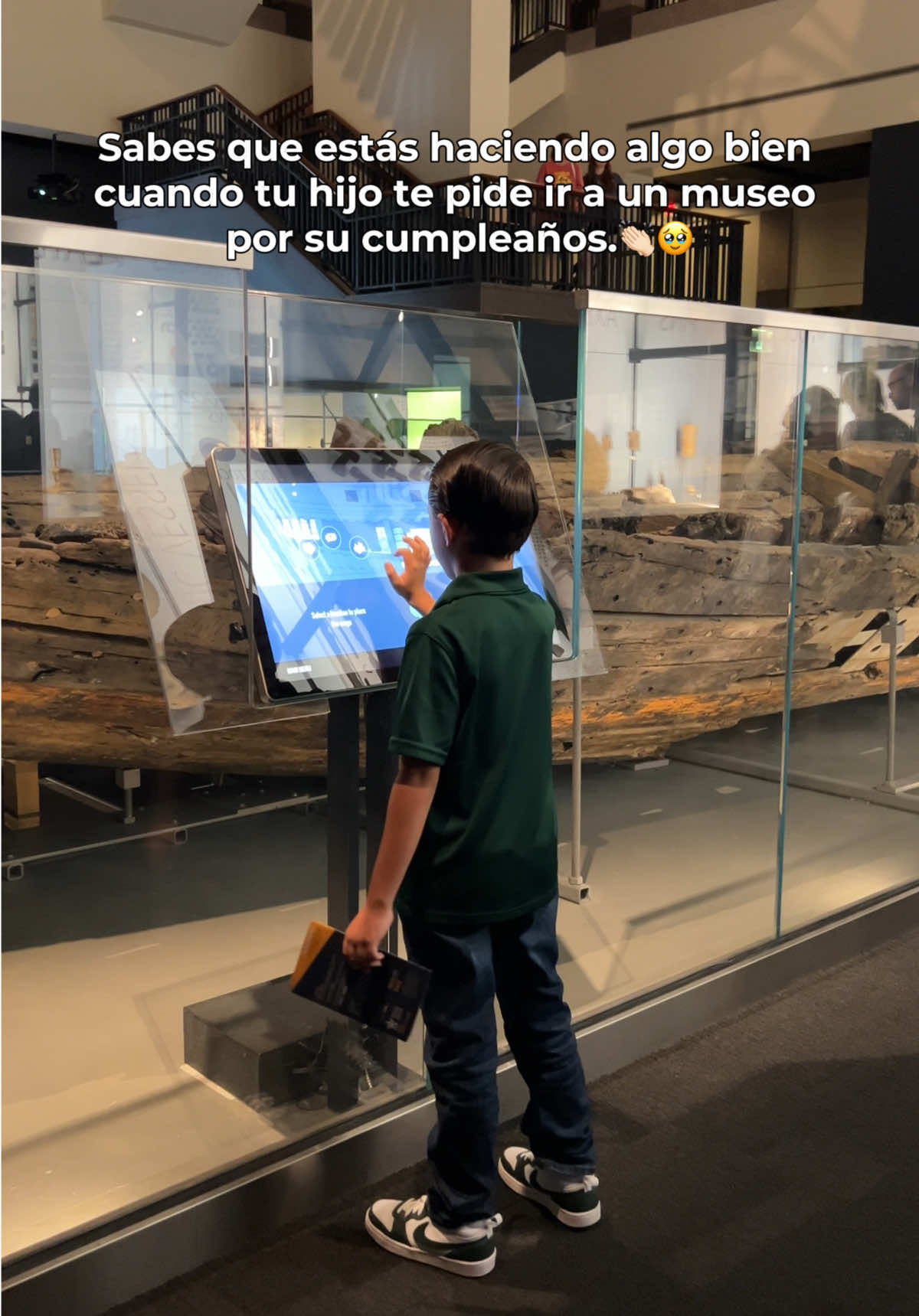 @Yari Serafin 🦋| BookTok 📚