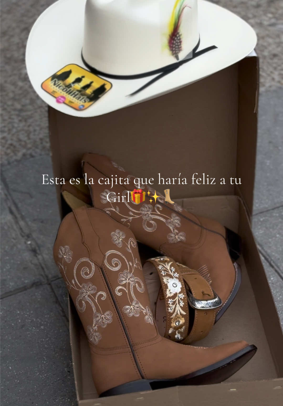 @AndaLuzBoots