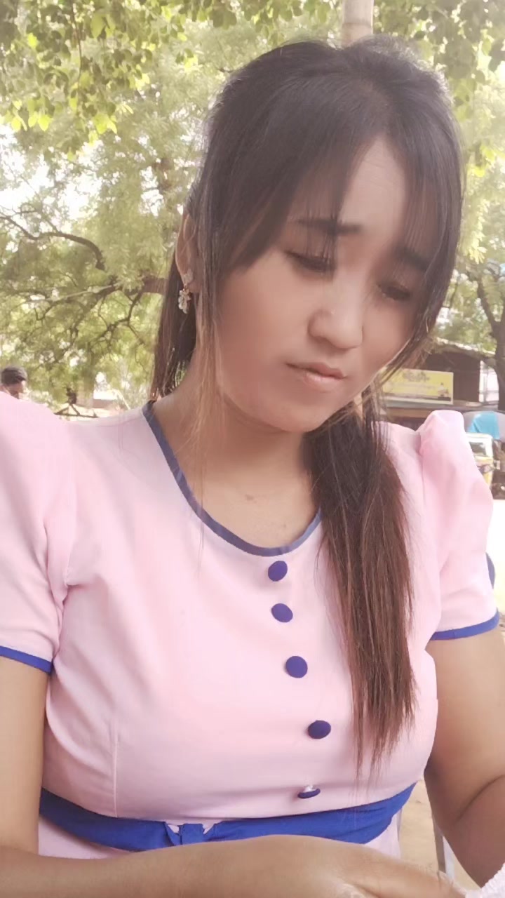 @Ma Ni Ni Win