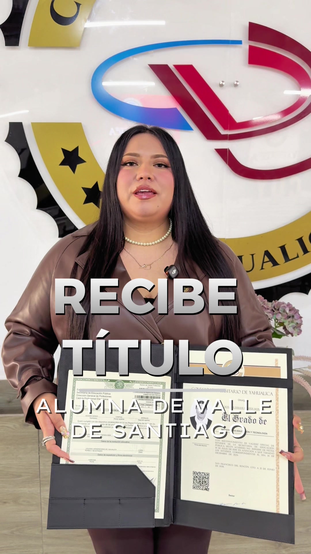 @Universidad De Yahualica