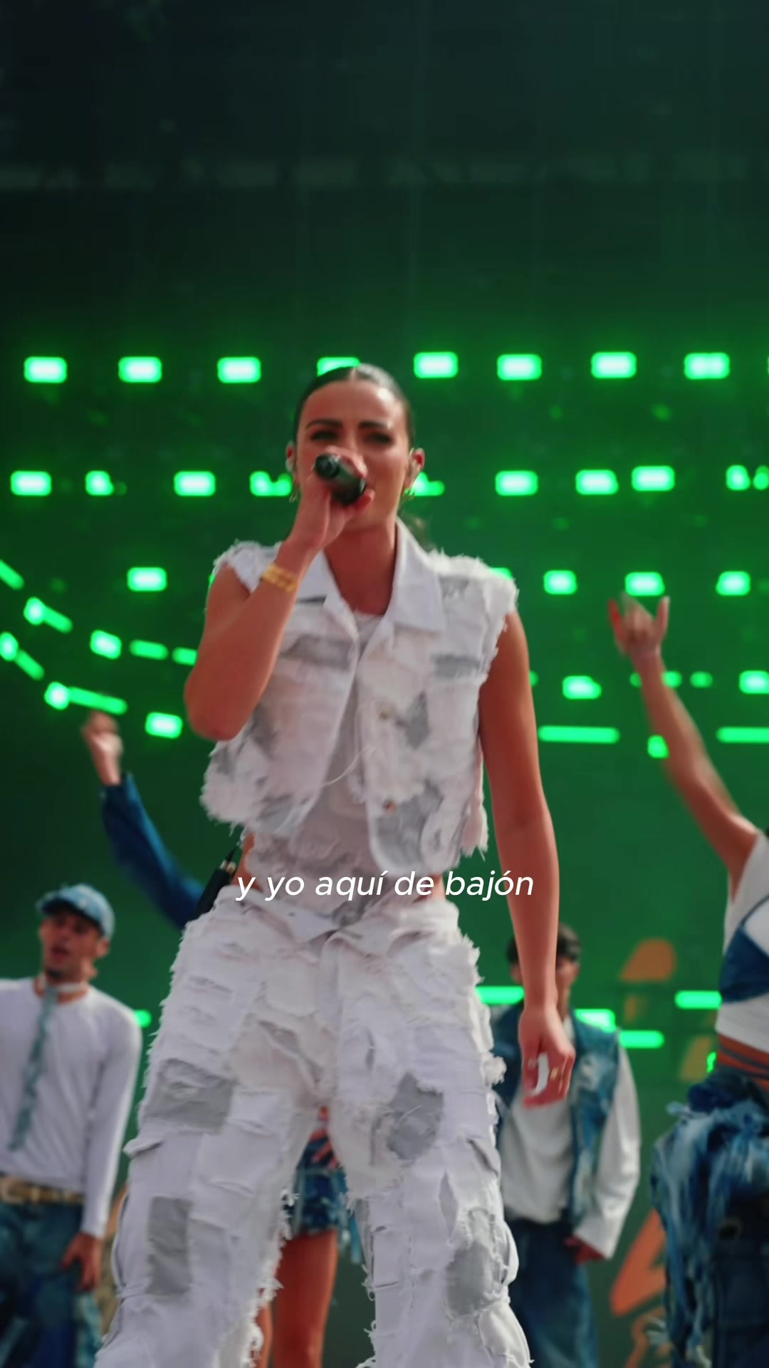@LUCIA DE LA PUERTA