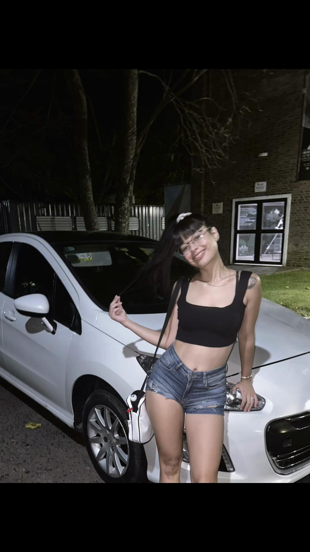 @Lara 💋🥷