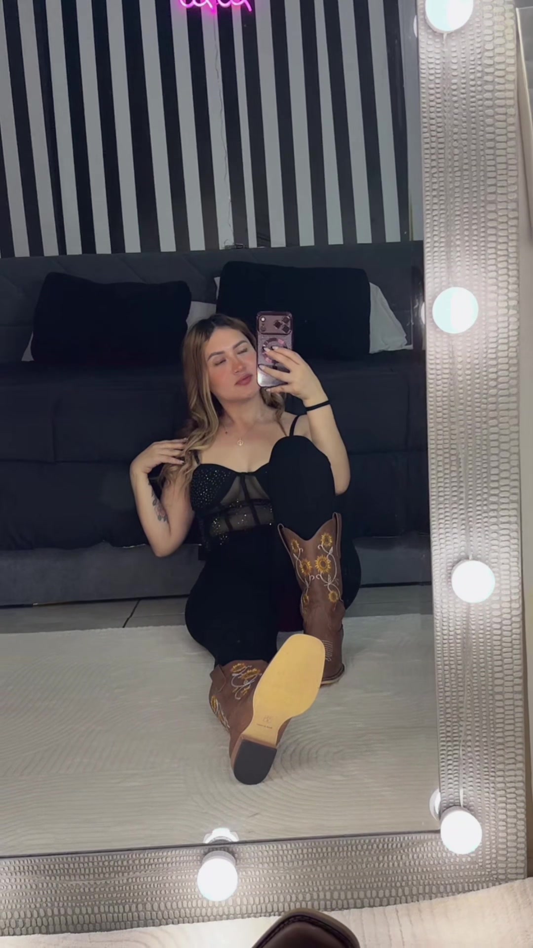 @𝒾𝓉𝓏𝒦𝒶𝓇𝓂𝑒𝓃💋