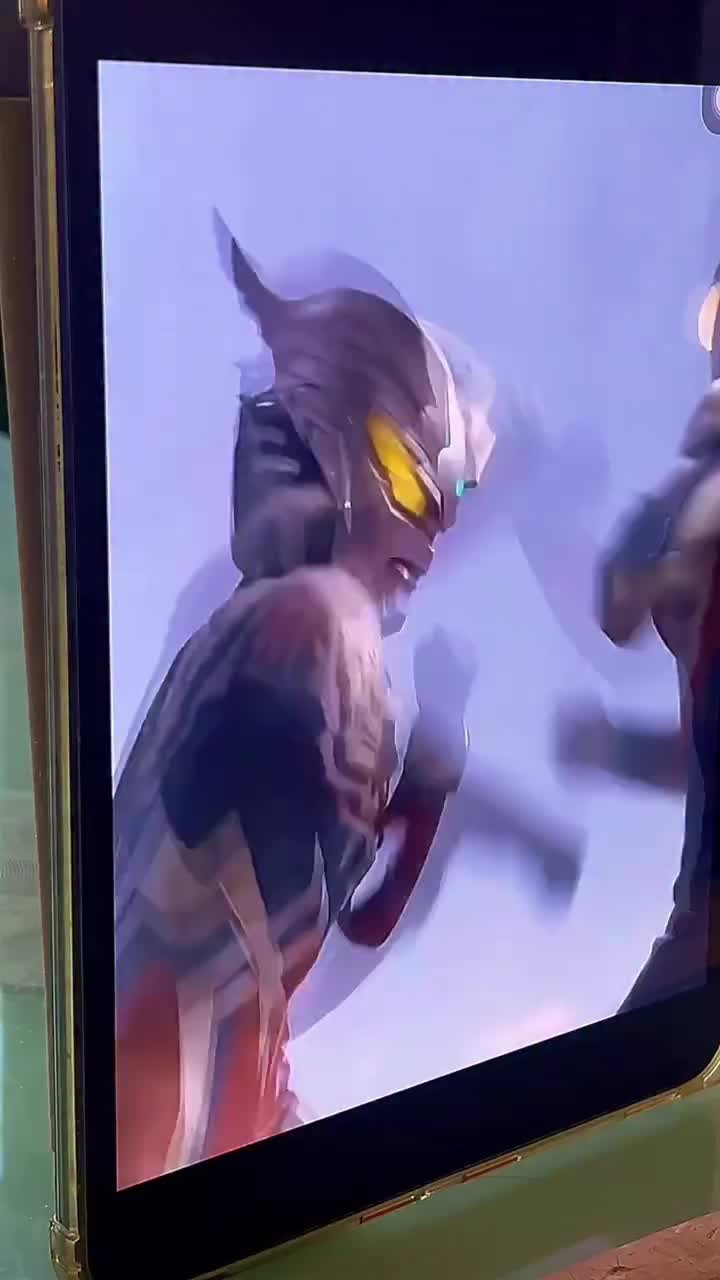 @Ultraman_Trigger_