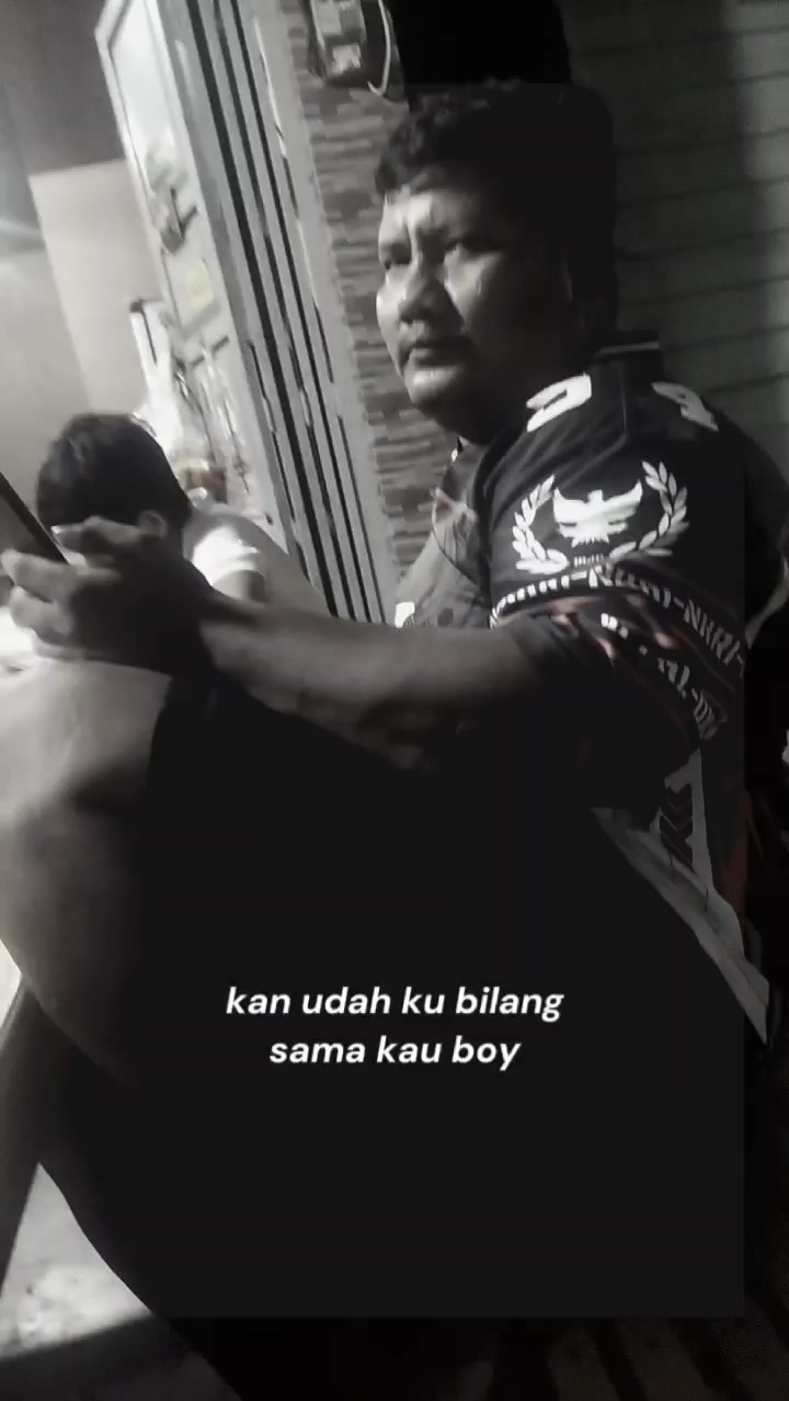 @??