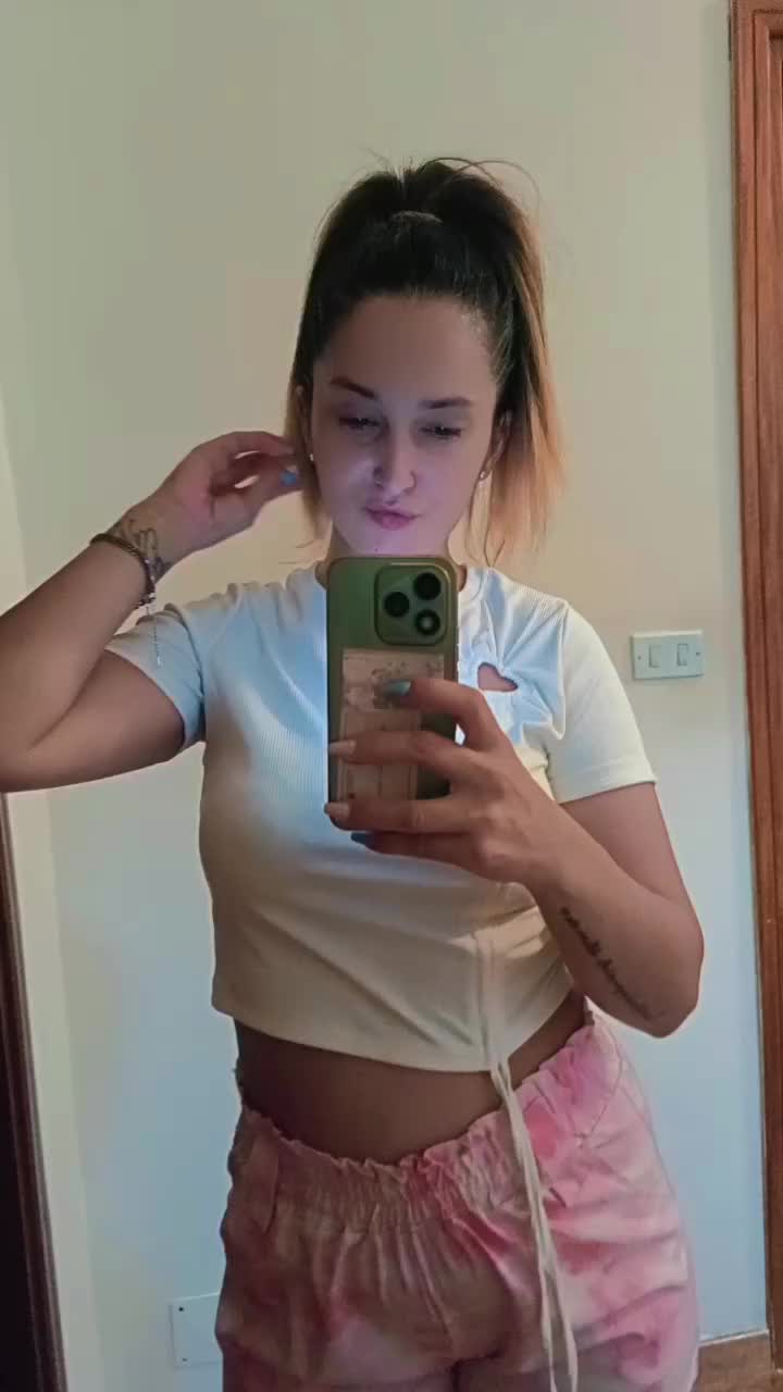 @Adina Elena🦒🦒🦒♥️