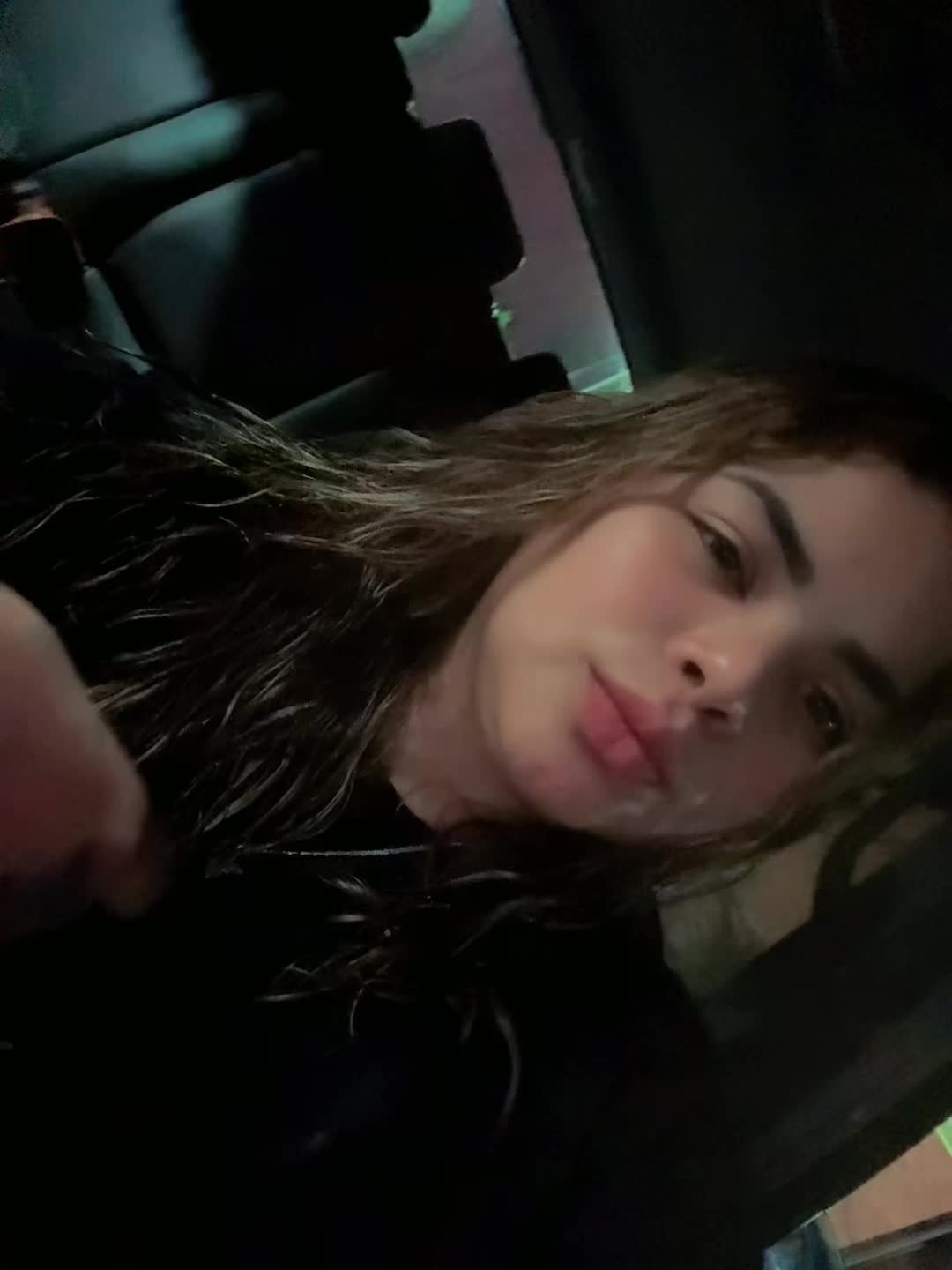 @valeria 🦋