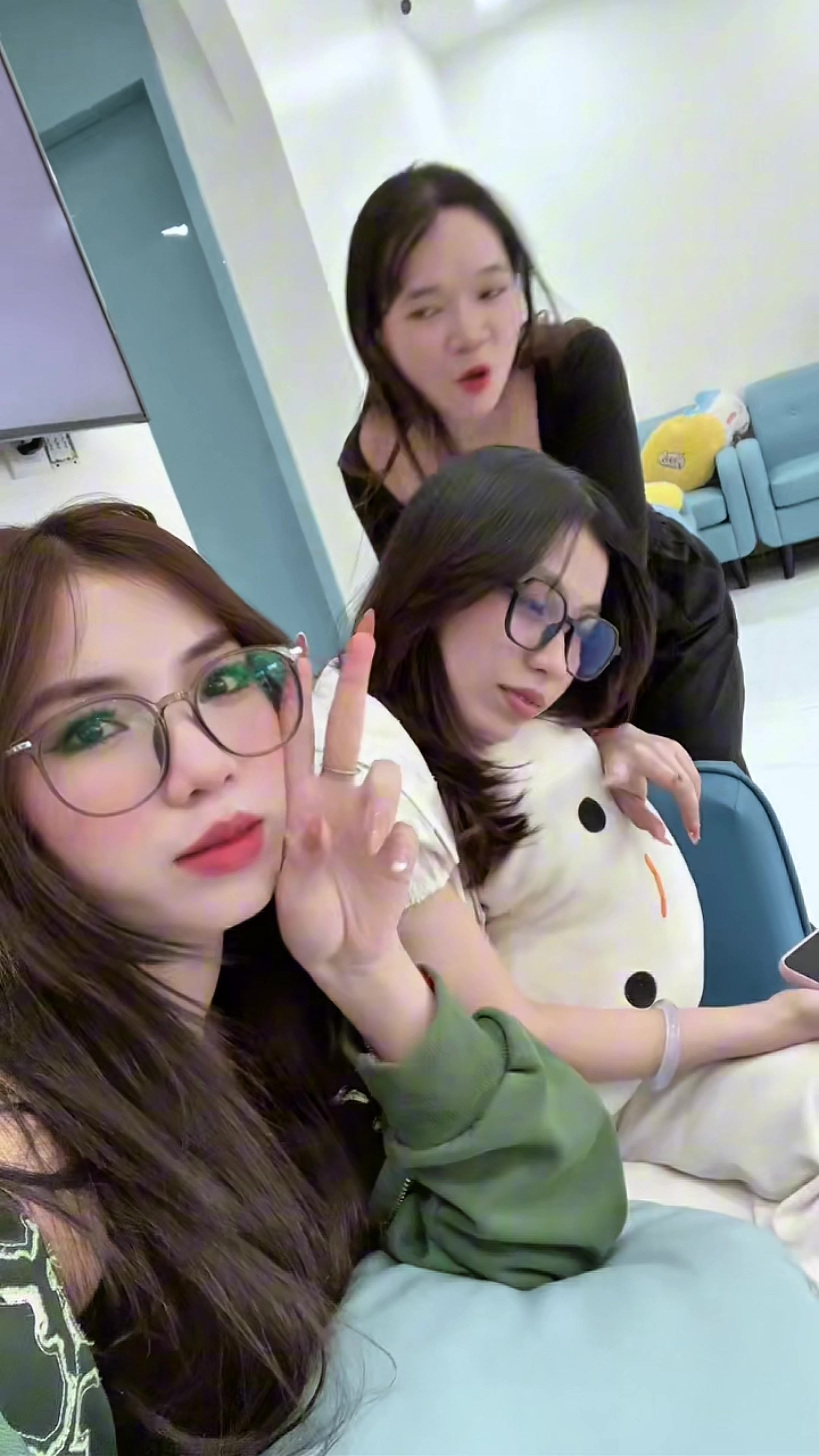 @Lyy Sha