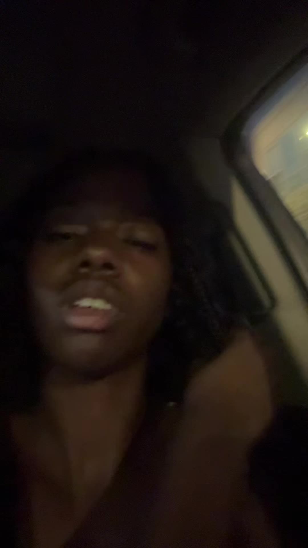 @playboyboomerr