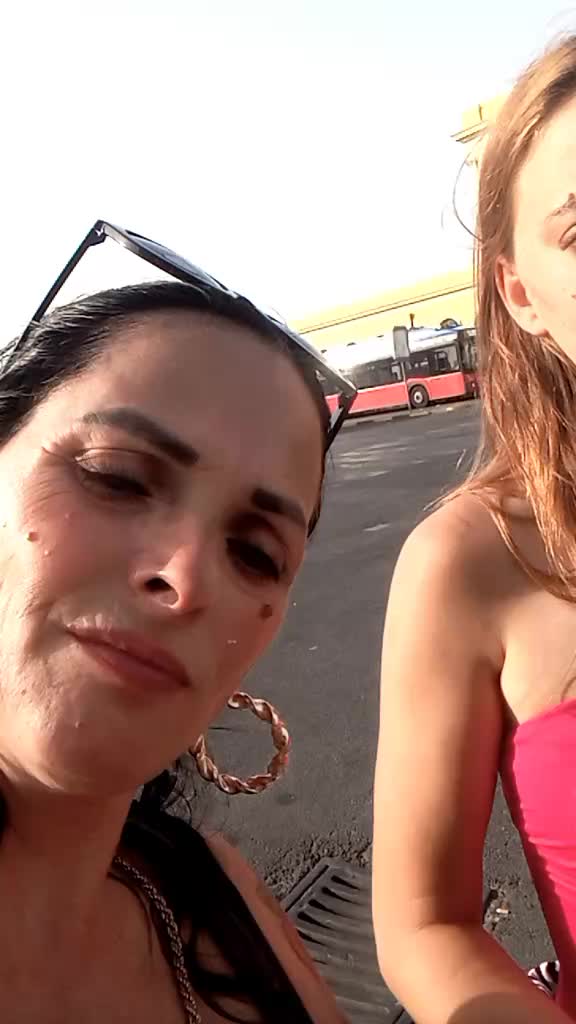 @Elena Stella
