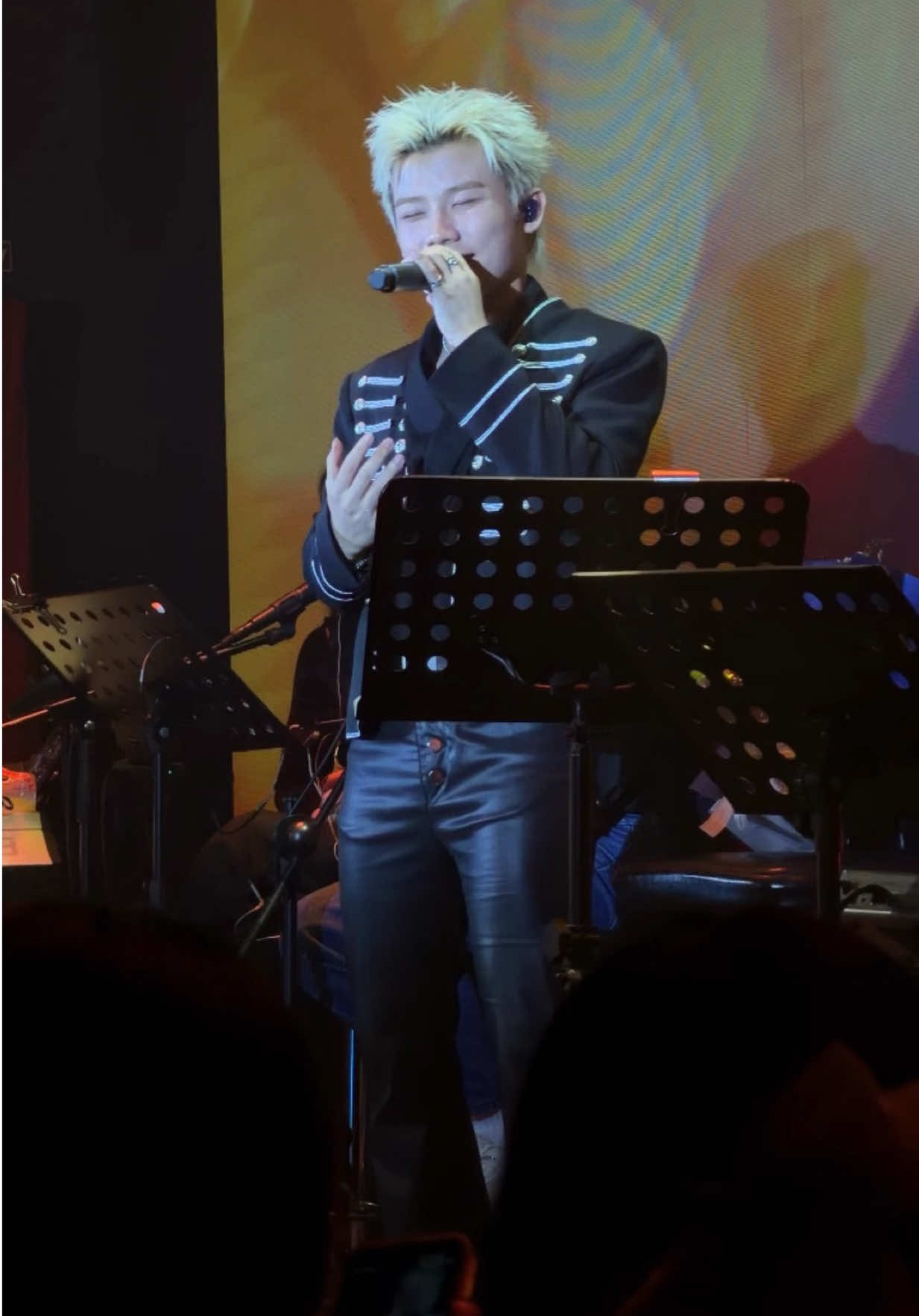 @Phòng trà Bến Thành ✦