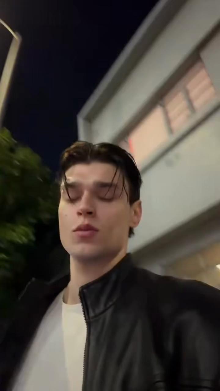 @kurbanlarınoyuncakmezarlıgı