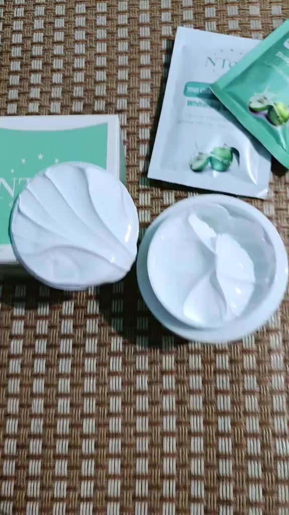 @B&iacute;ch Ngọc DIỆU B&Aacute;U
