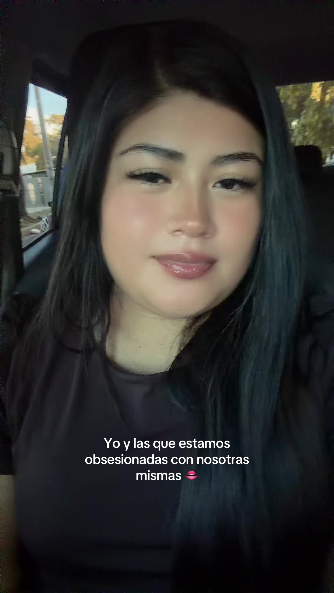 @ivania_sv