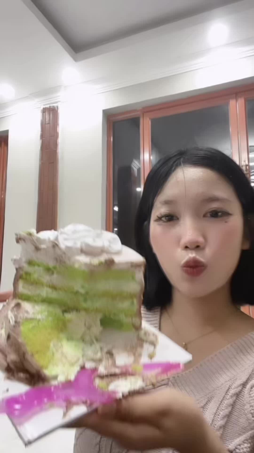 @នីលីអុីង-EING