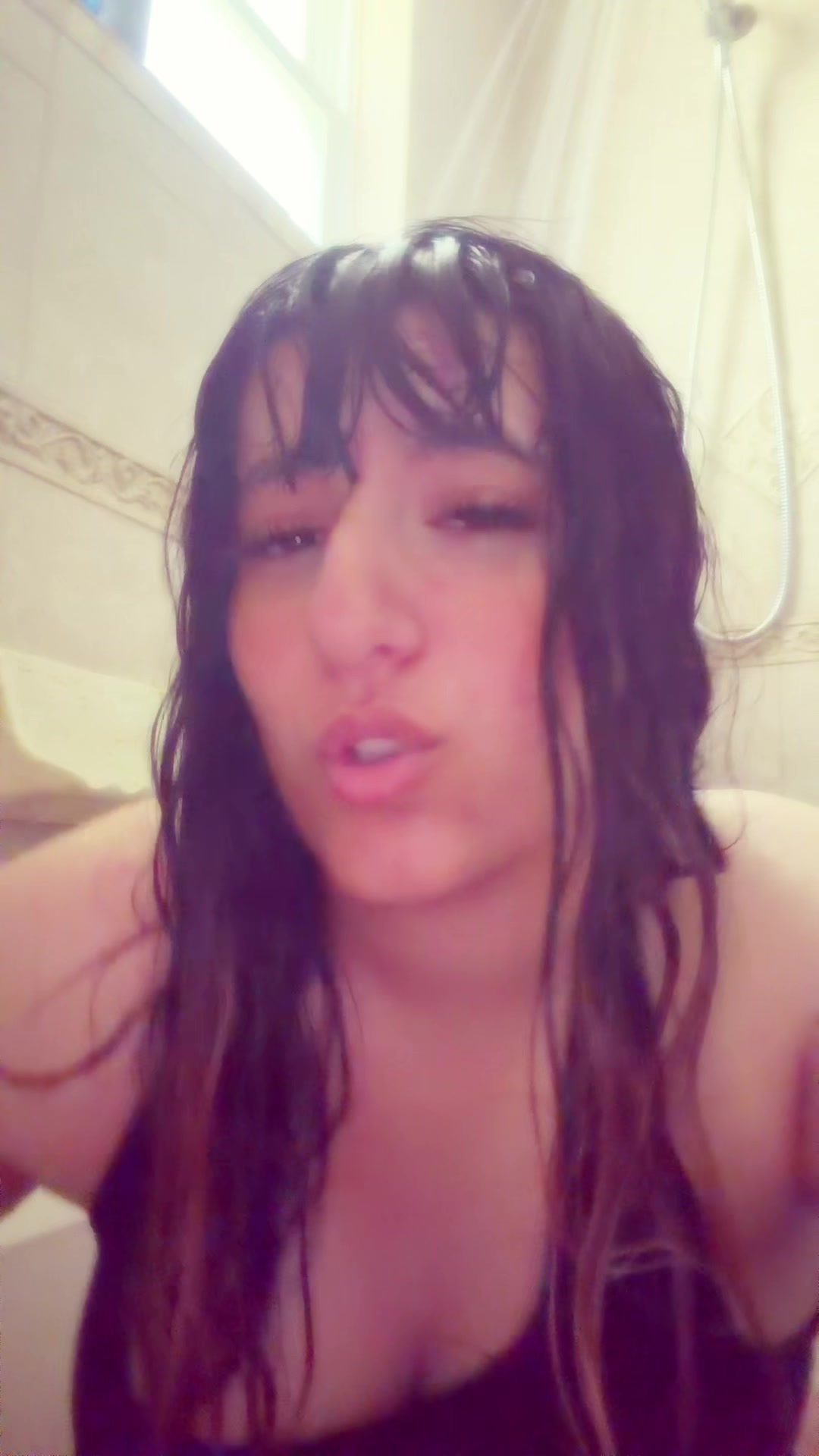 @sarahnextdoorgirl:)