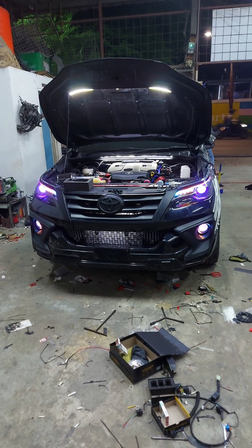 @MATRIX PROJECTOR