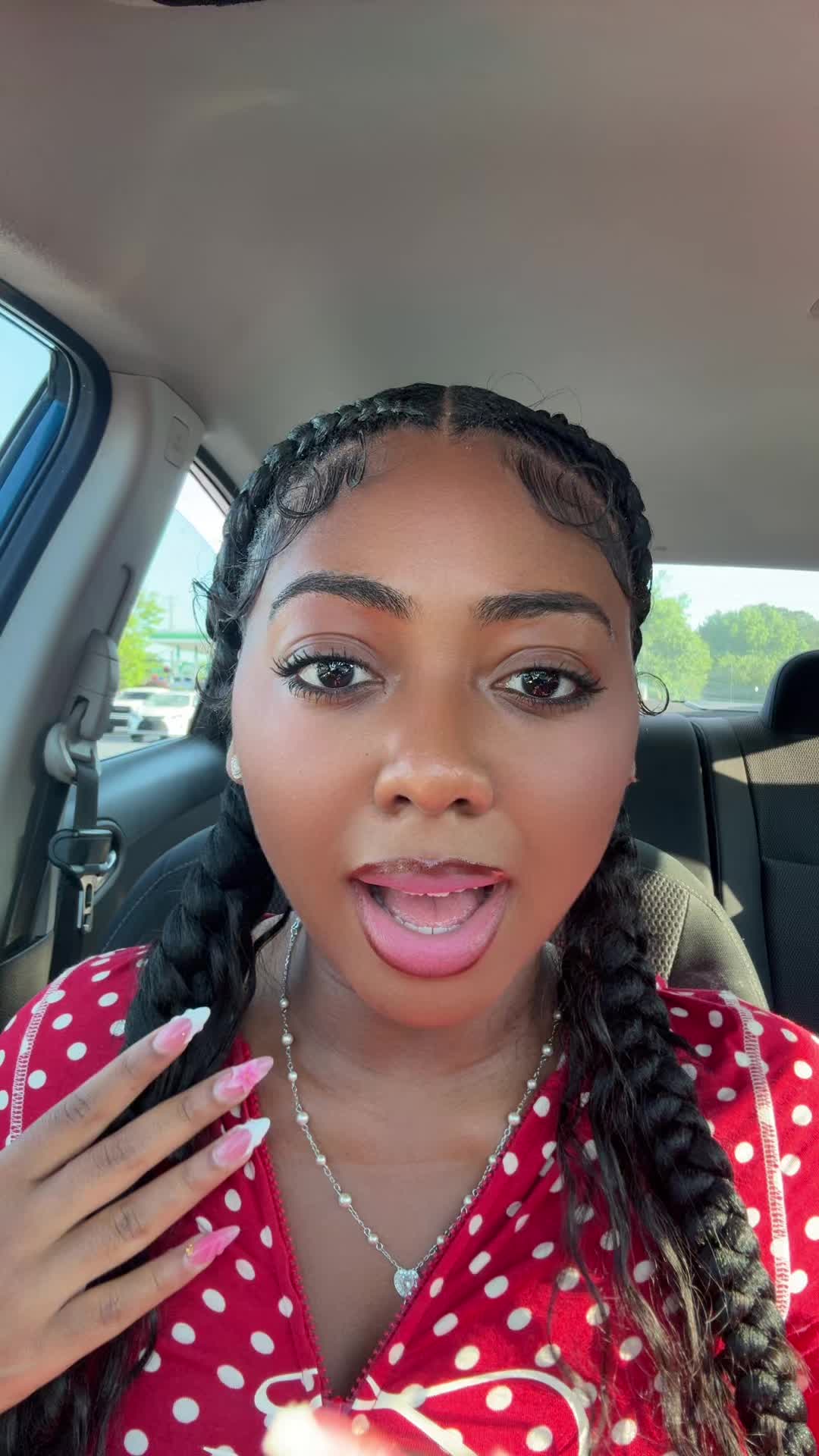 @Meekianaaa