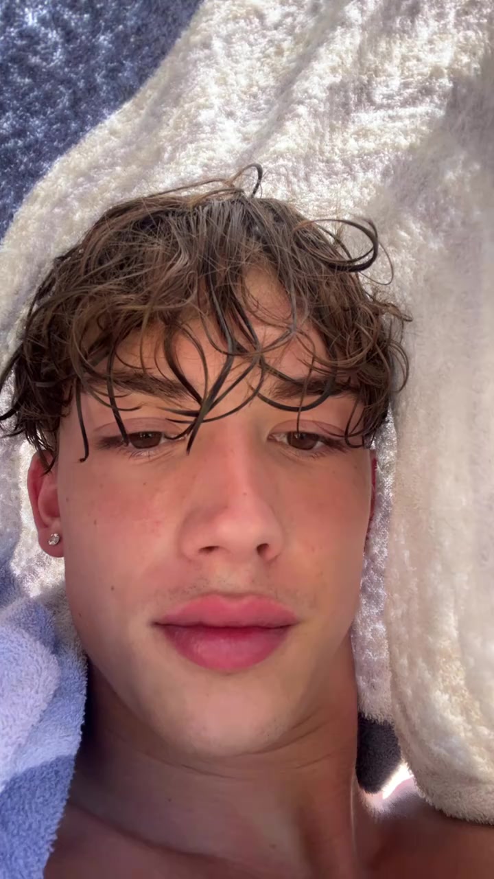 @Twinkboy