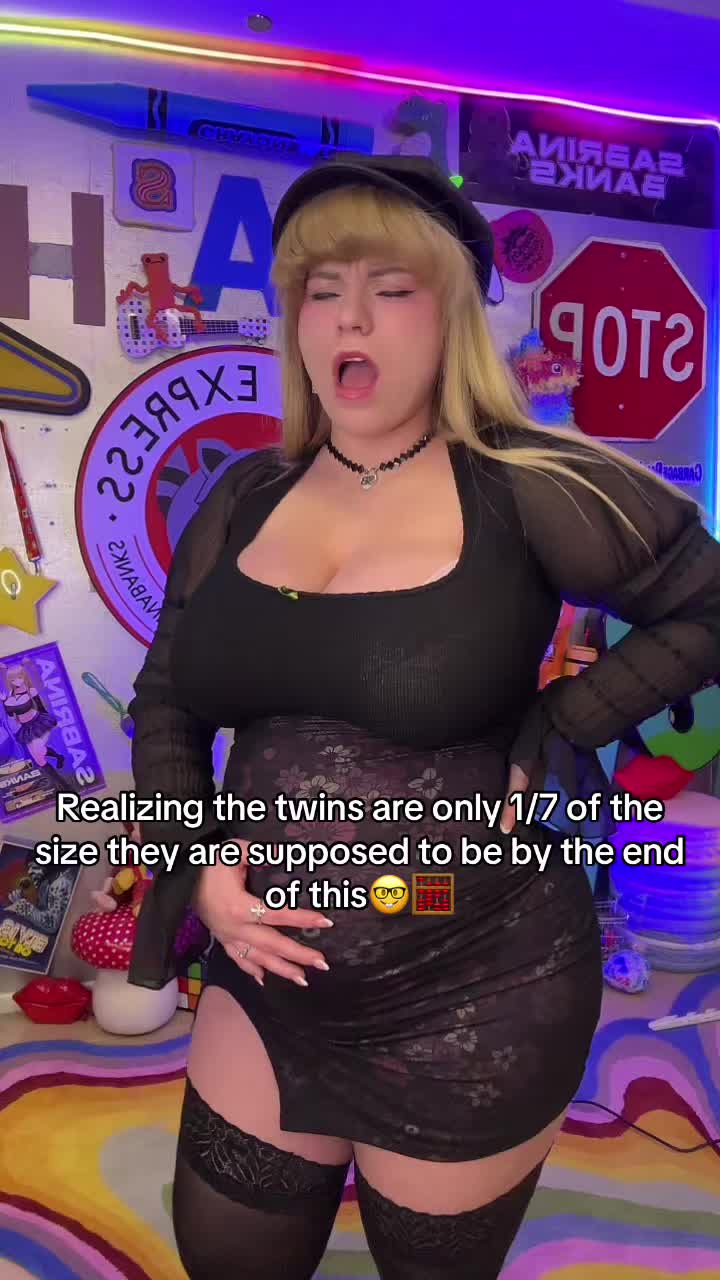 @🌈Sabrina Banks 🦝