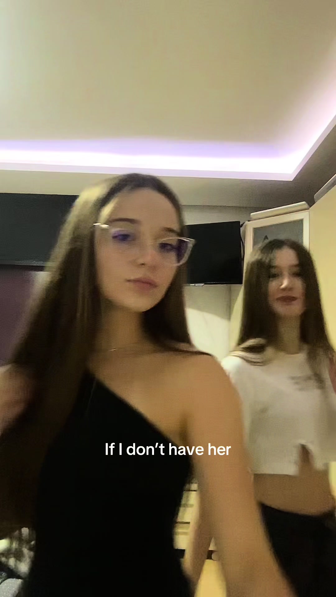 @lauraa