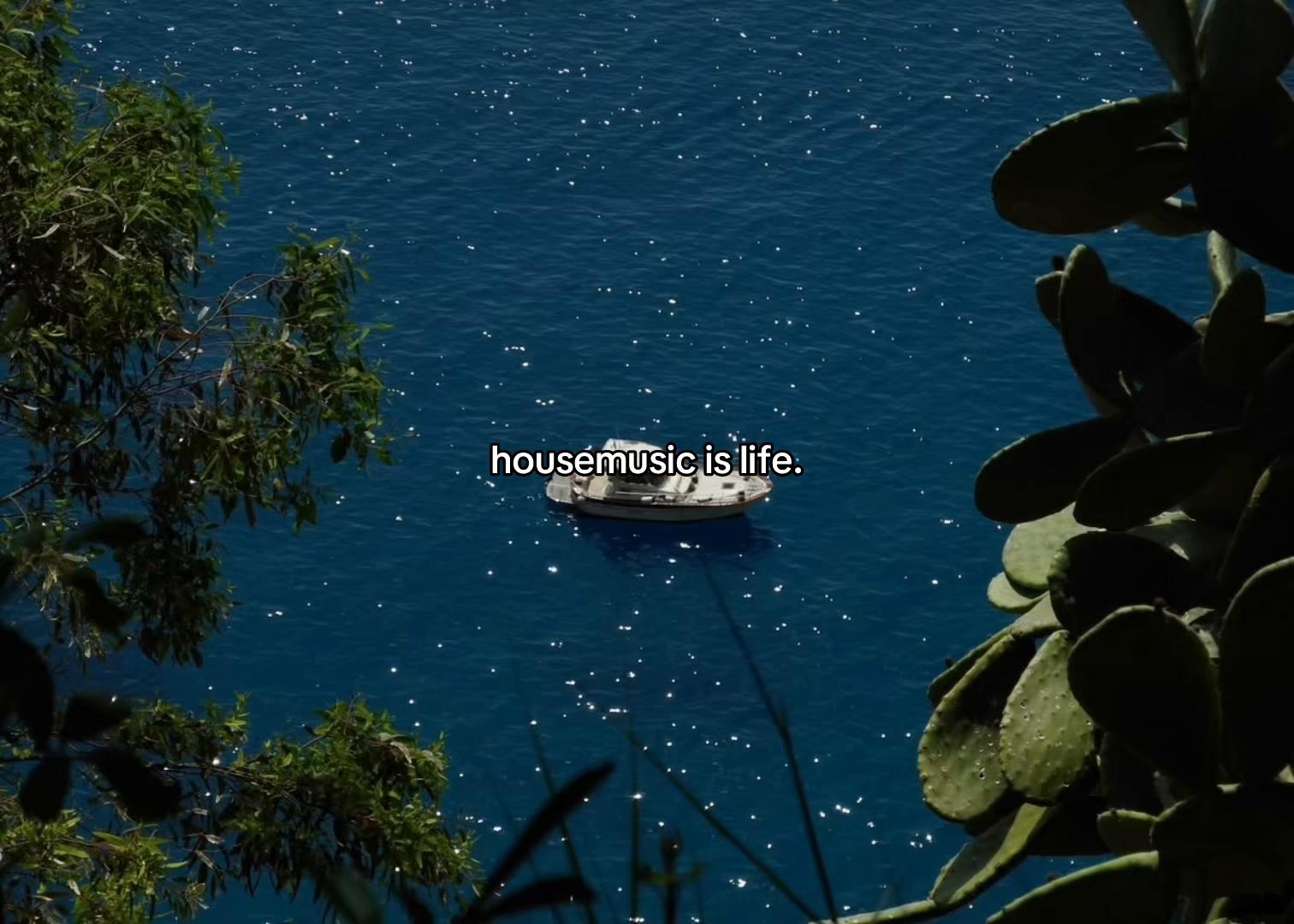@housemusic.is.therapy