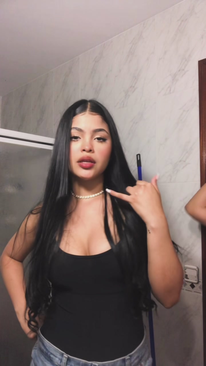 @b a d