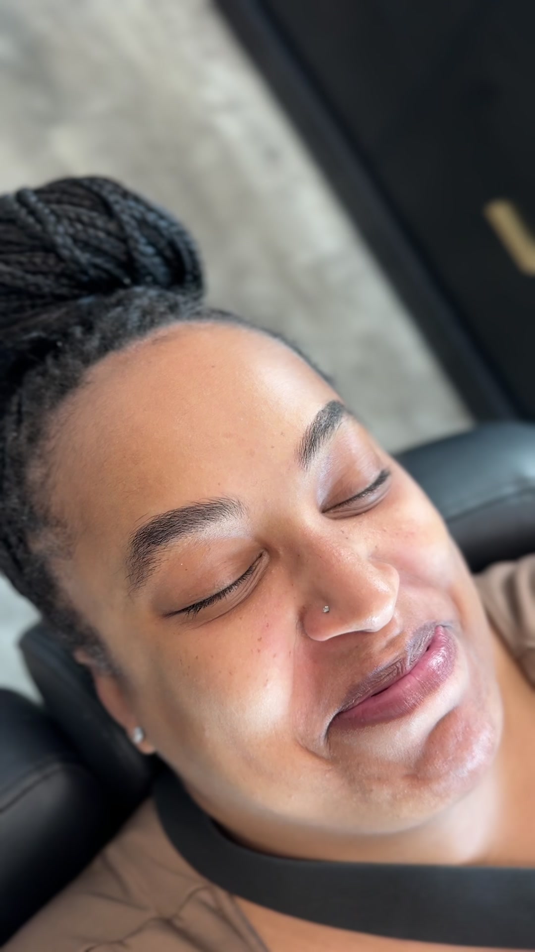 @DMV Master Brow Specialist