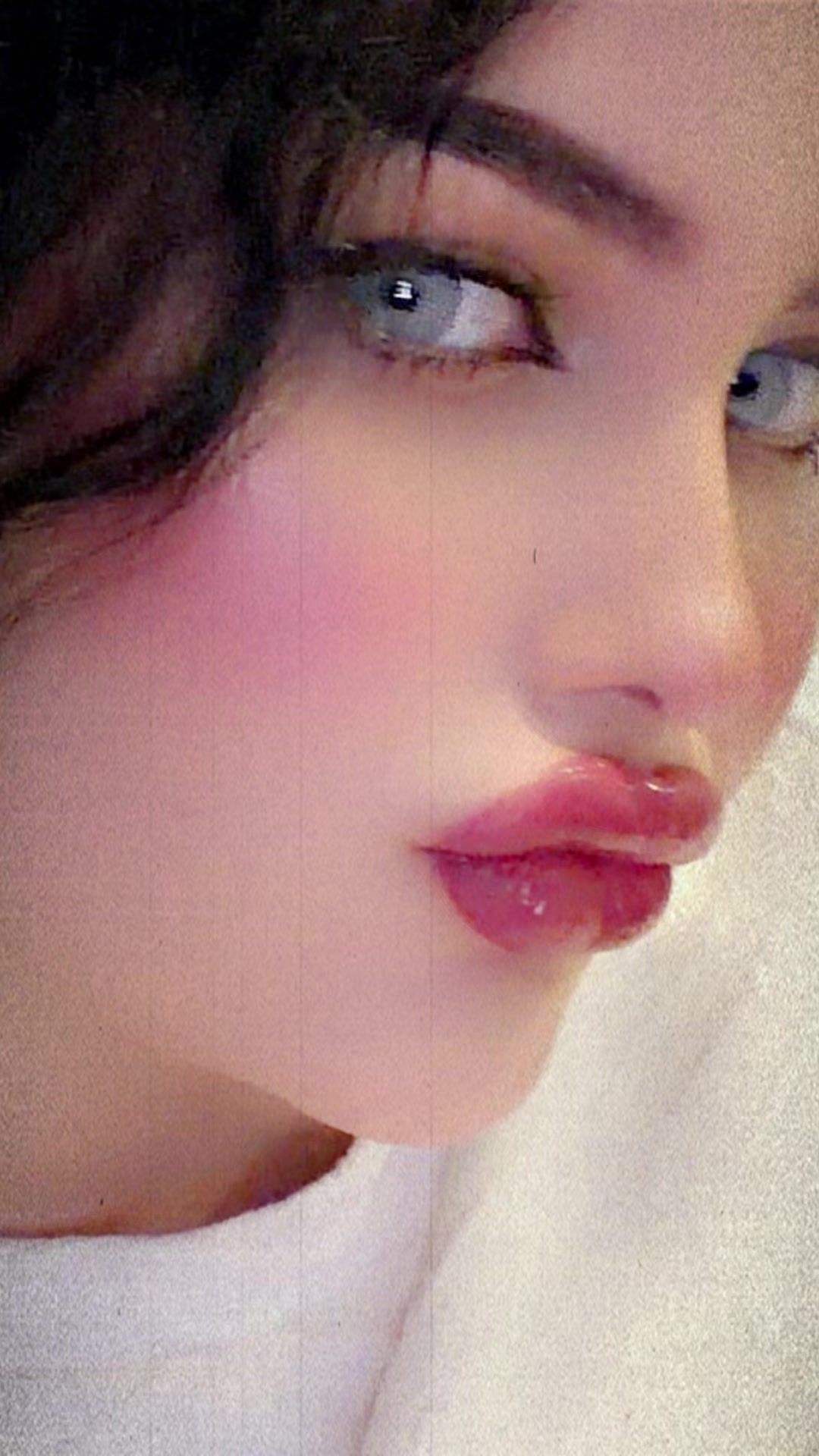 @ابتسام مومني