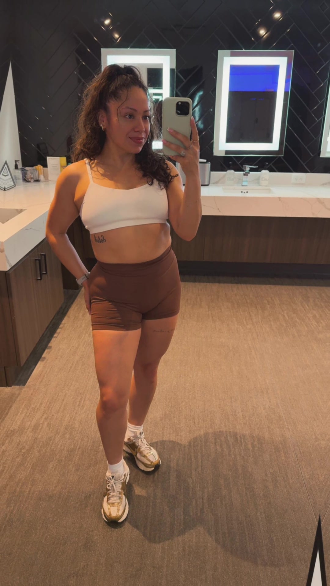 @Rae🧿