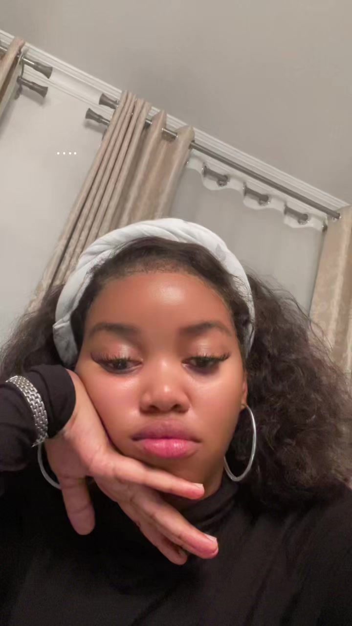 @Sas🦋