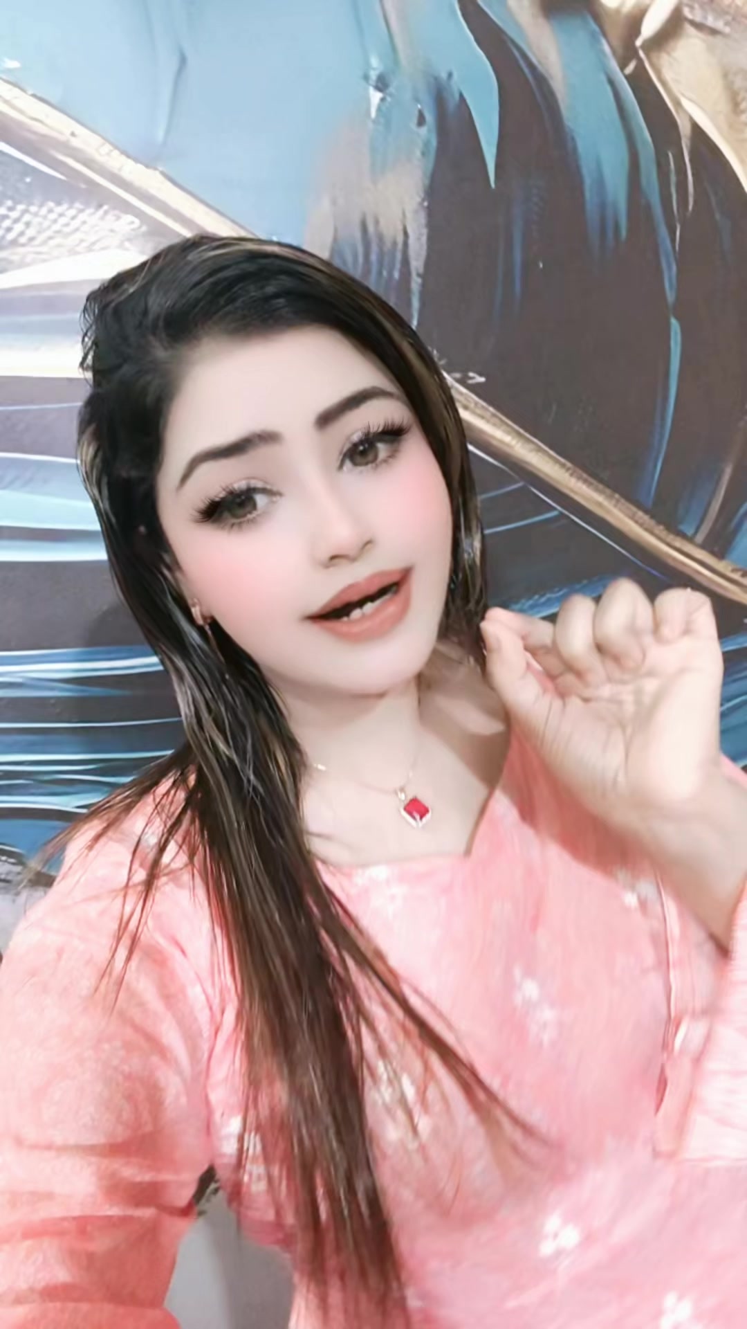 @😍Bushra Lewany