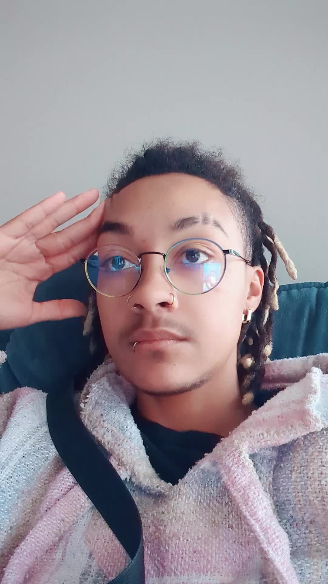 @Ari