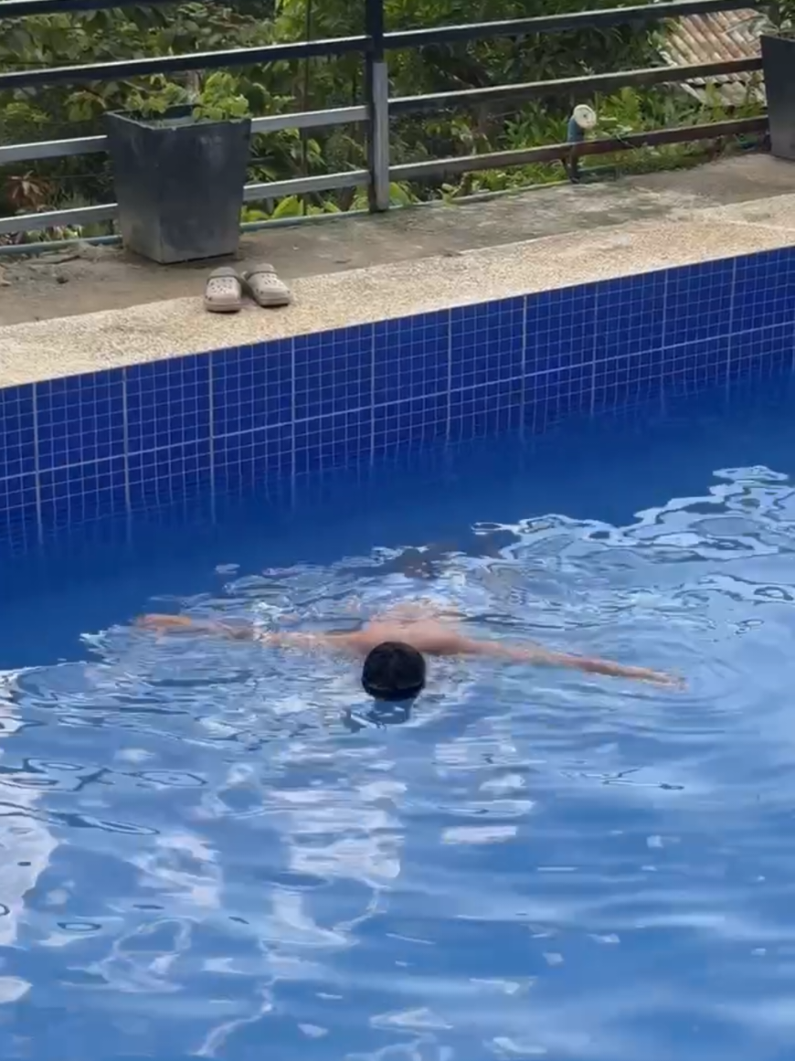 @inhinrollyyyy