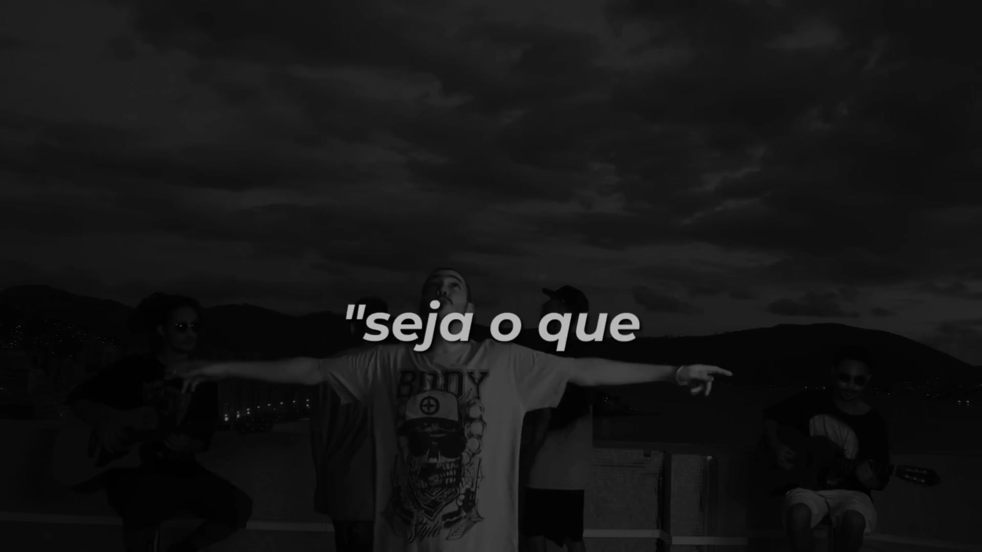 @b'🦈